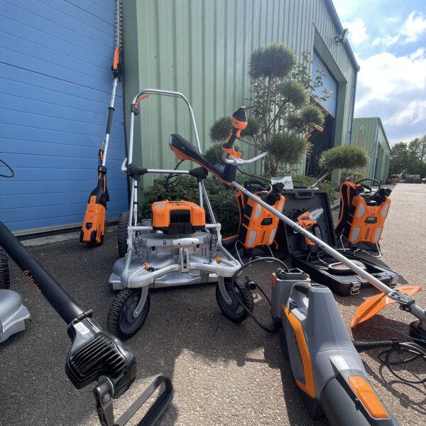 Nouveaux matériels entretien d'espaces verts